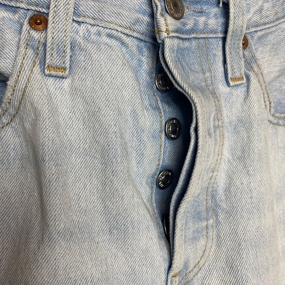 Levis Womenʻs 501 S Skinny White Wash Jeans Small - Picture 4 of 12